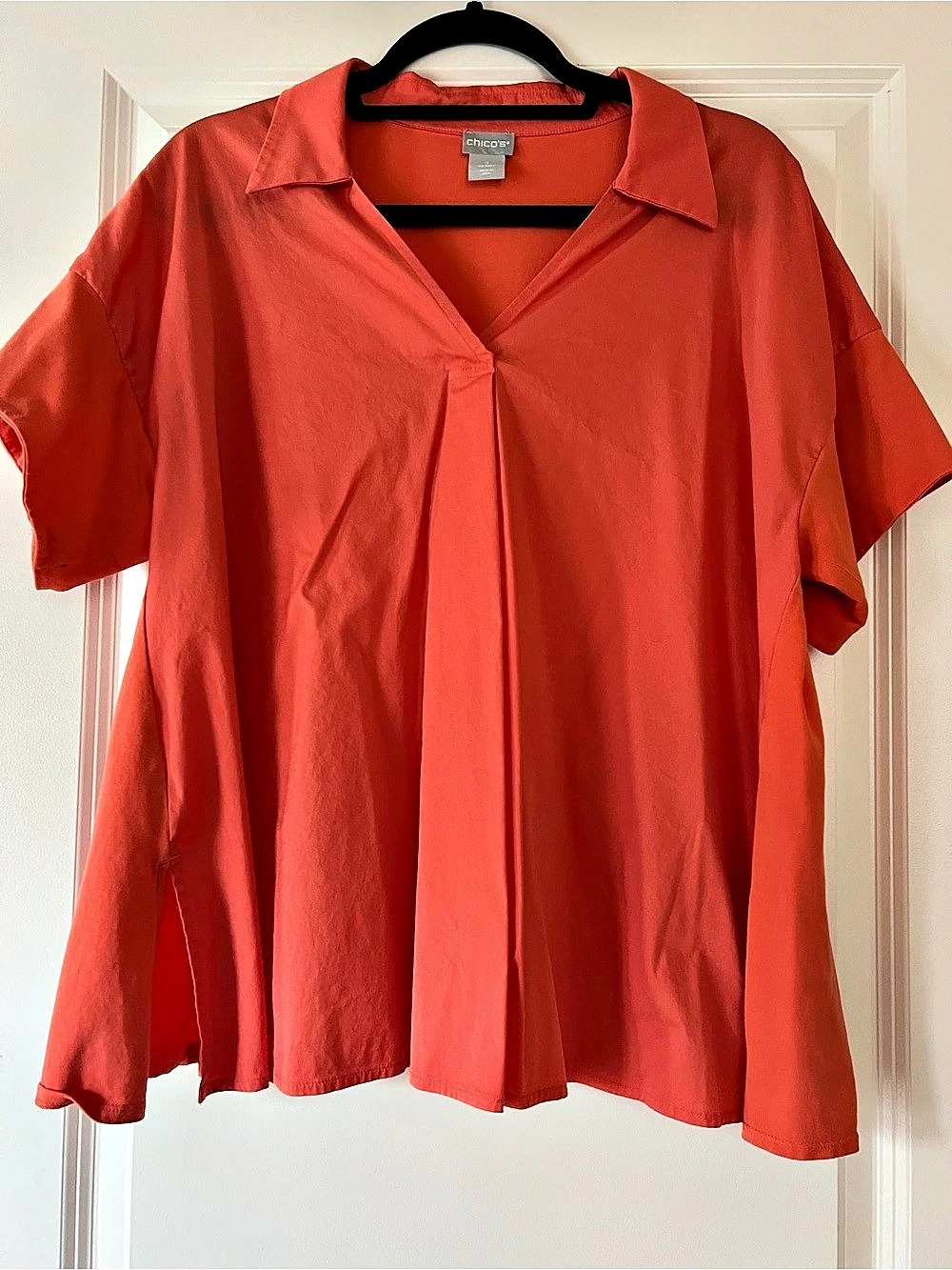 Chico's Short Sleeve Blouse in Coral.  Woven front and Knit Back and Sleeves